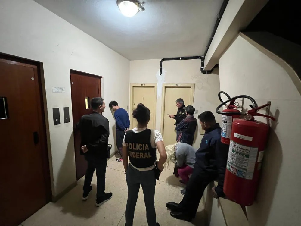 Momento em que Anderson Robson Barbosa foi preso em S&atilde;o Paulo. &mdash; Foto: Reprodu&ccedil;&atilde;o/PF