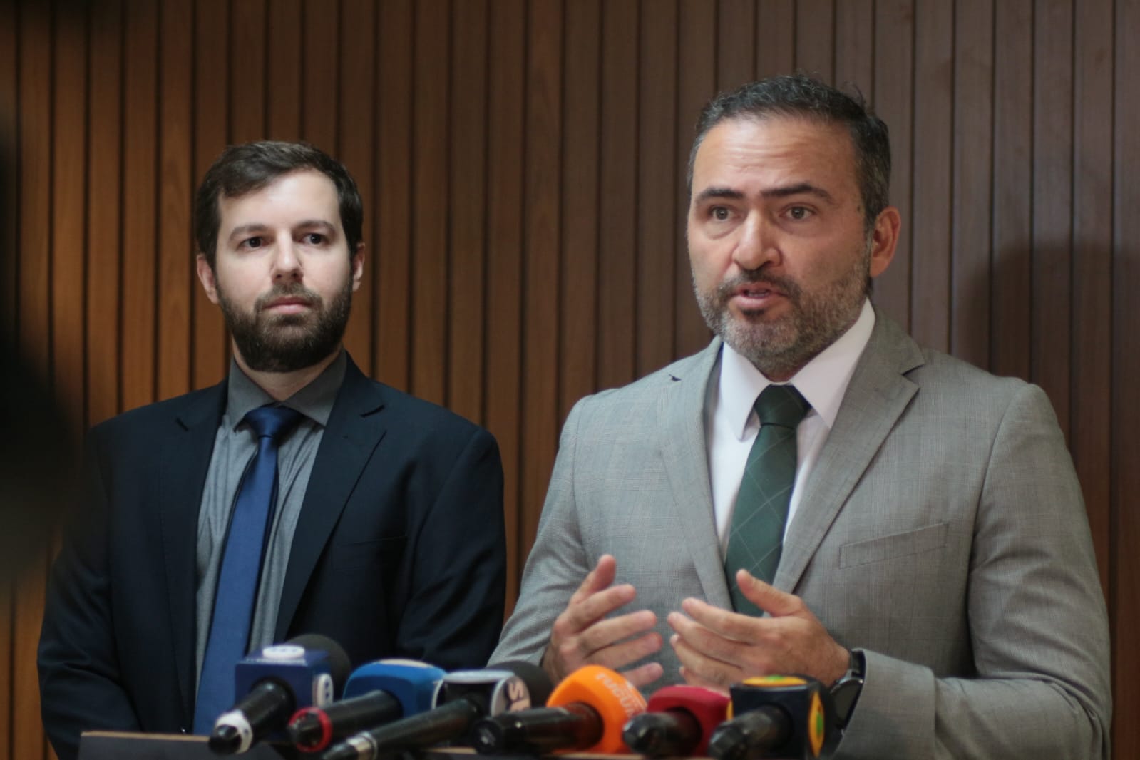 Delegados S&aacute;vio Pinzon e F&aacute;bio Montenegro - Foto: Jander Robson/Portal do Holanda