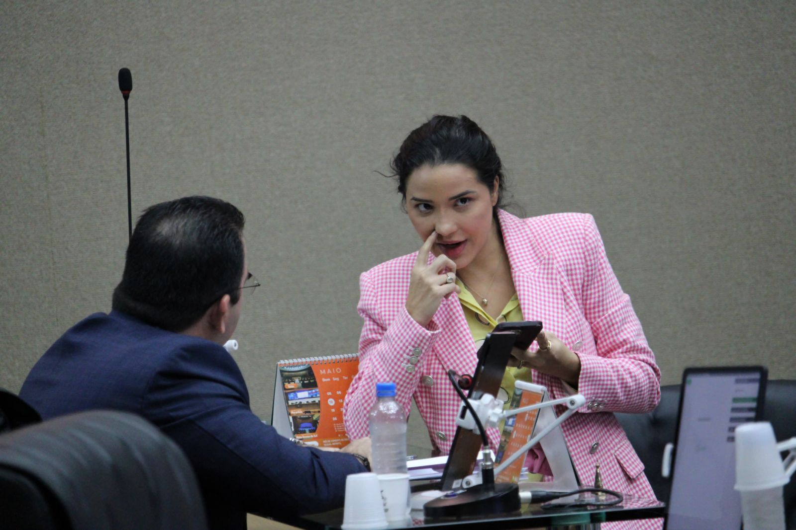 Mayara (Republicanos) e Wilker Barreto (PMN) / Foto: Shuam Mom