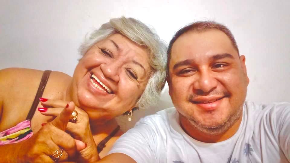 Ednelza Sahdo ao lado de Adailson Veiga. - Foto: Arquivo do Autor