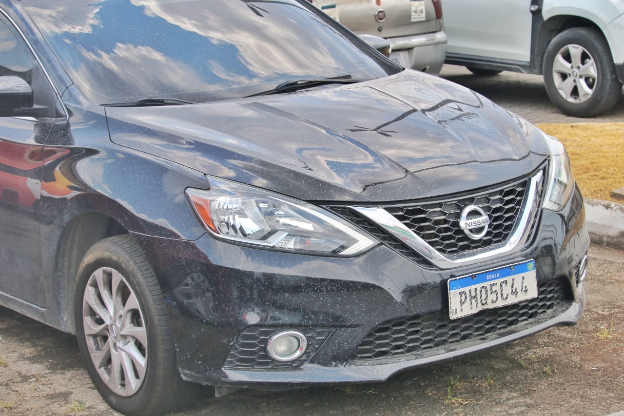 Carro usado no crime - Foto: Jander Robson/Portal do Holanda