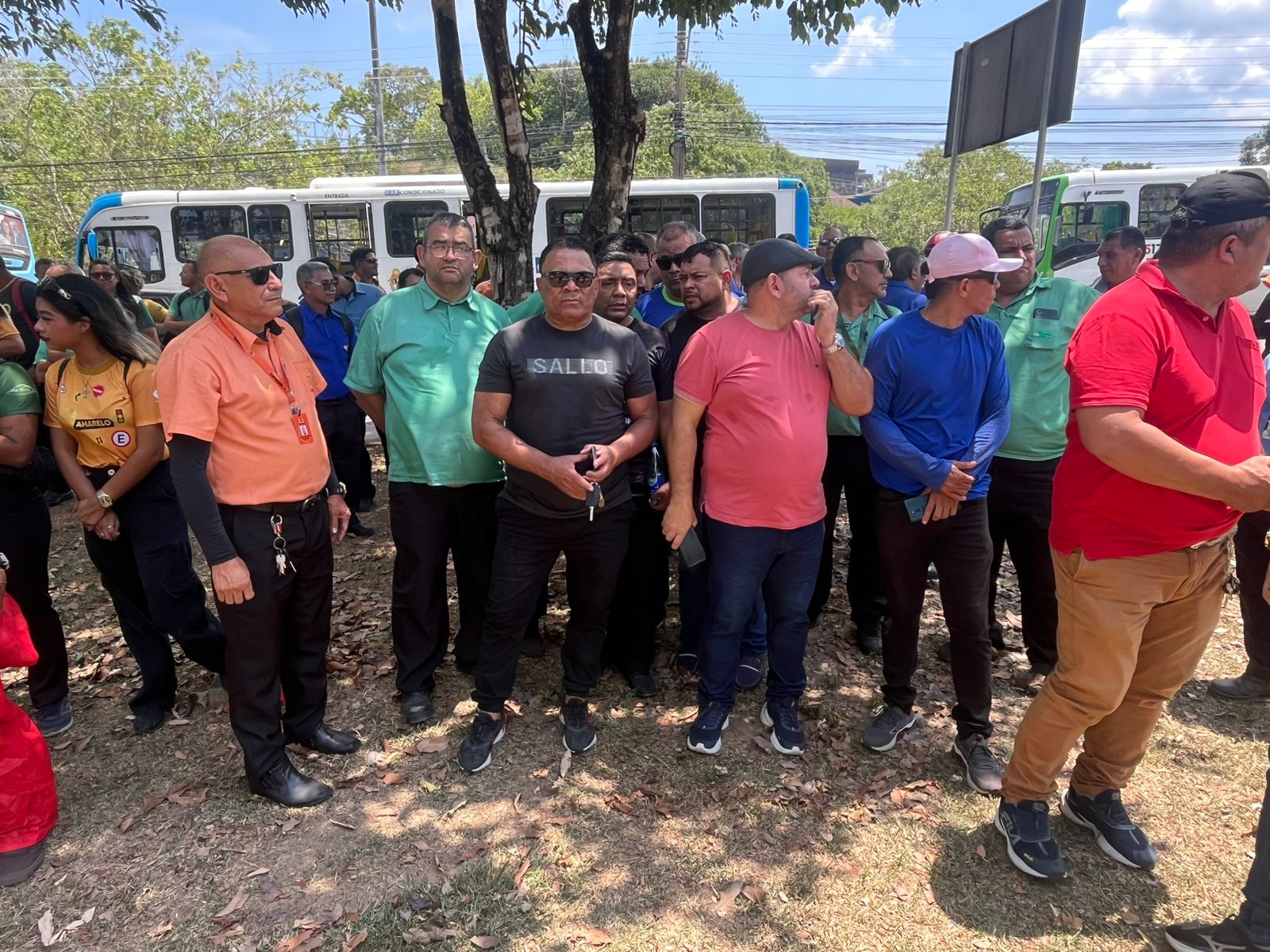Categoria protesta contra atraso no pagamento - Foto: Jander Robson / Portal do Holanda
