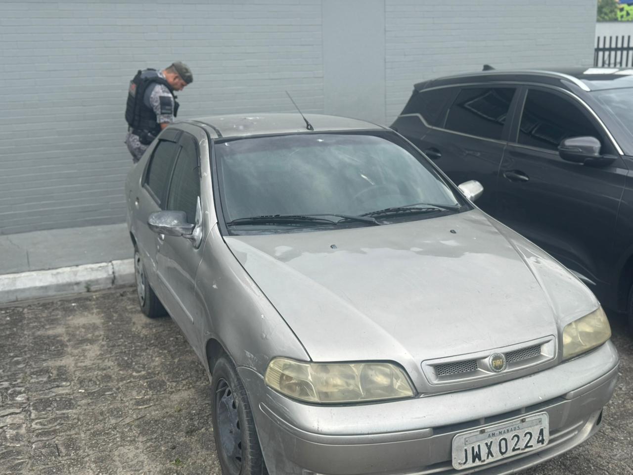 Ve&iacute;culo apreendido / Foto: Neto Silva / Portal do Holanda