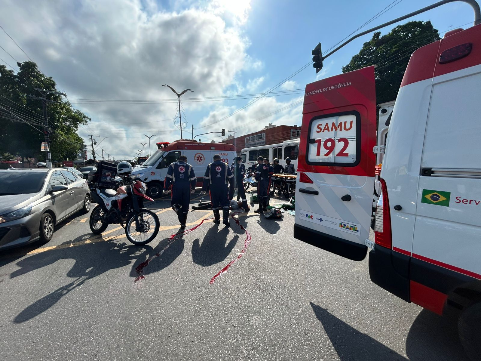 Samu tentou reanim&aacute;-la - Foto: Jander Robson/Portal do Holanda