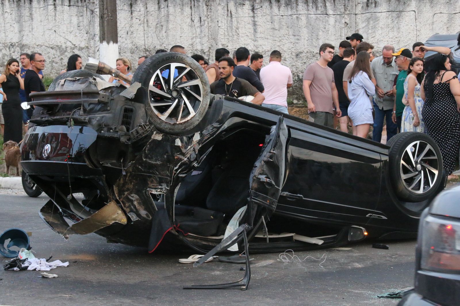 Carro envolvido - Foto: Jander Robson/Portal do Holanda