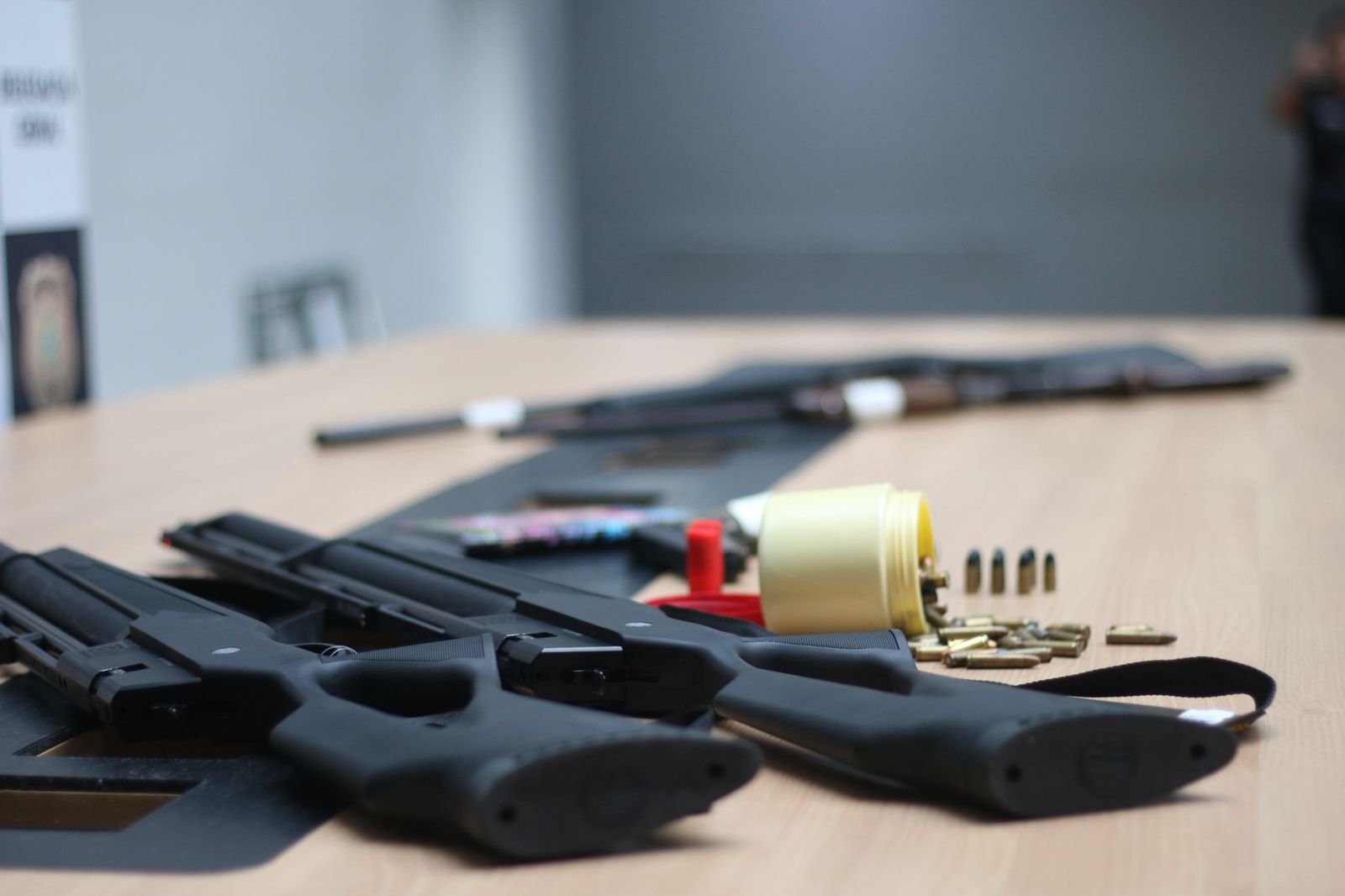 Arma apreendida - Foto: Jander Robson/Portal do Holanda