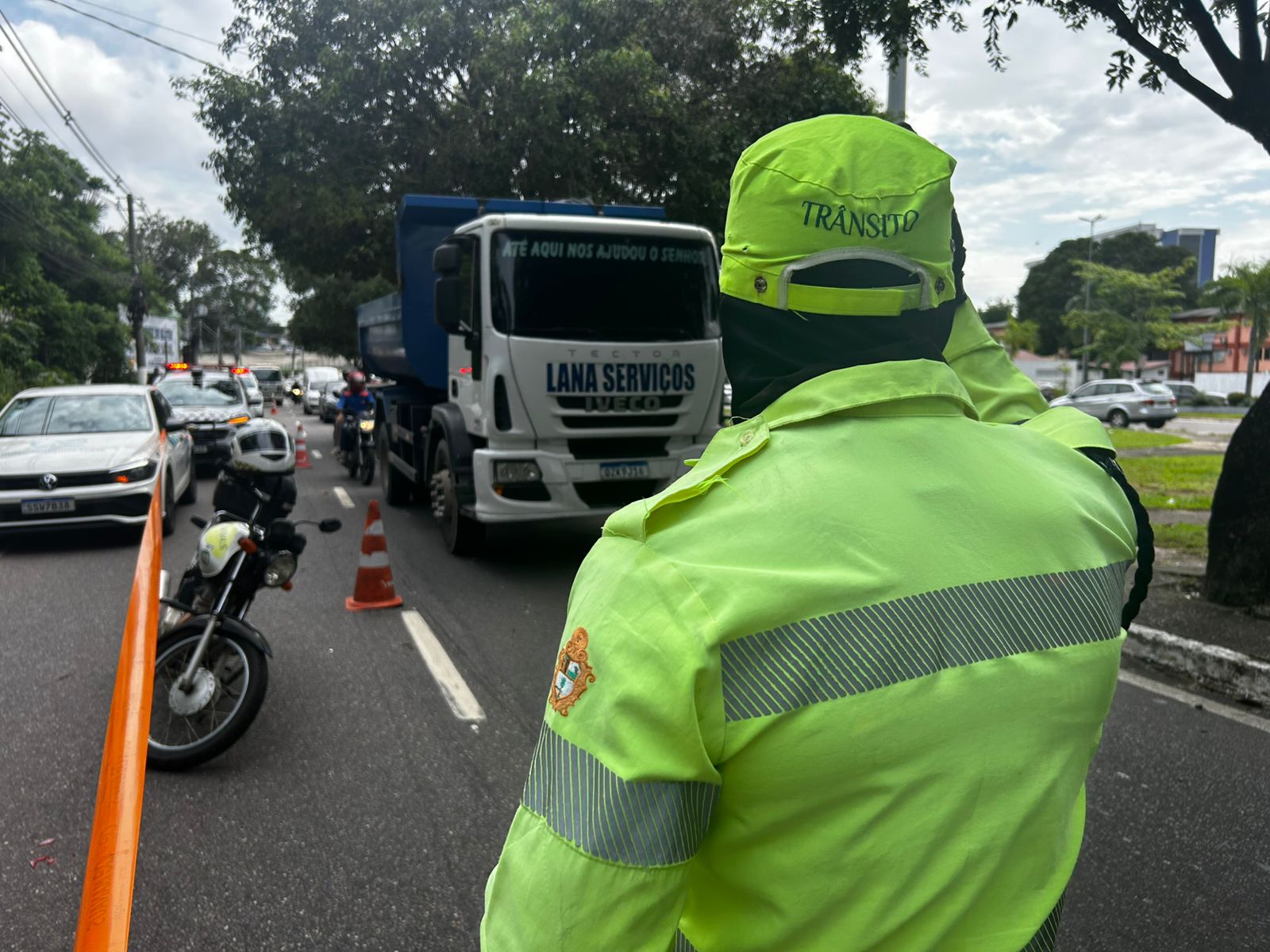 Congestionamento no local -Foto: Jander Robson/Portal do Holanda