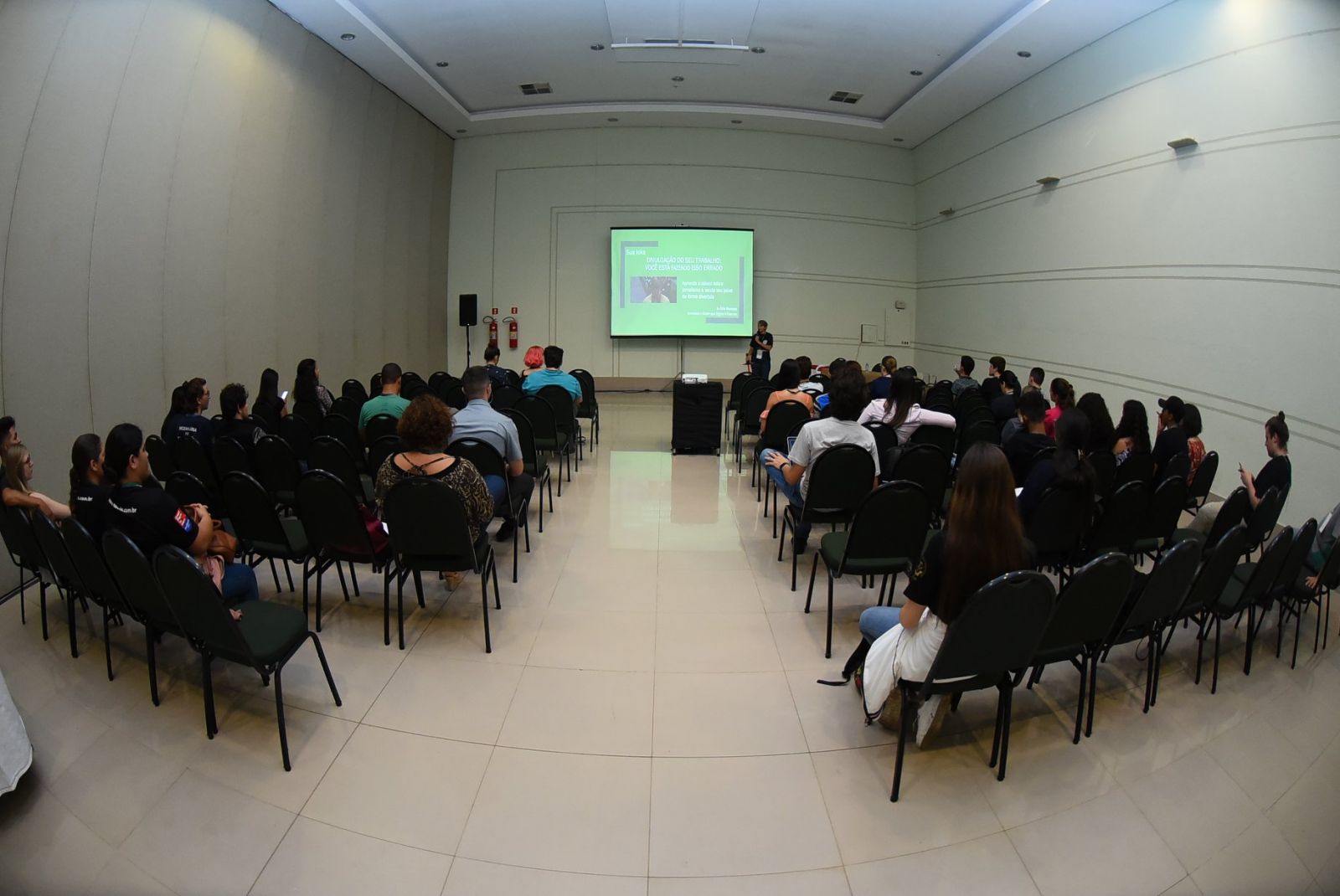 Jornalista &Aacute;tila Simonsen na Latinoware 2019