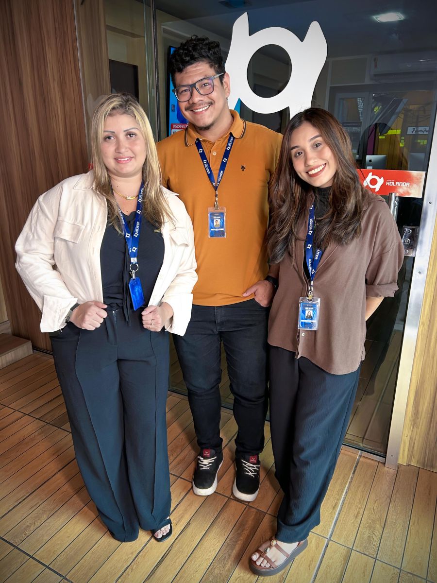 Trio de apresentadores dos cortes de not&iacute;cias: M&aacute;rcia Monteiro, Paulo Rabelo e Thalita Eduarda. Produ&ccedil;&atilde;o: Andr&eacute; Prot&aacute;zio e Paulo Rabelo.