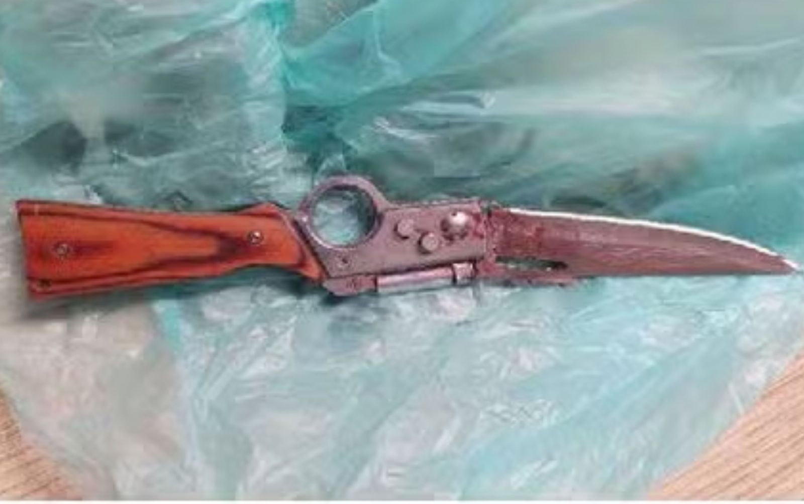 Canivete usado no crime &mdash; Foto: Divulga&ccedil;&atilde;o Pol&iacute;cia Civil