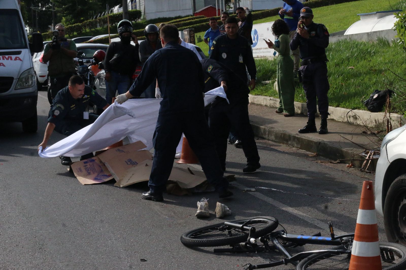 Corpo ficou exposto - Foto: Jander Robson/Portal do Holanda
