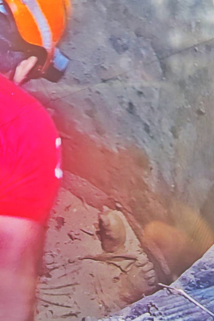 Corpo foi coberto de terra - Foto: Jander Robson/Portal do Holanda