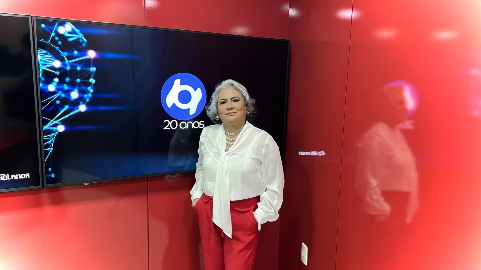 Nesta segunda-feira, 29 de setembro de 2025, a apresentadora e farmac&ecirc;utica participa de grava&ccedil;&otilde;es nos est&uacute;dios do Portal do Holanda.