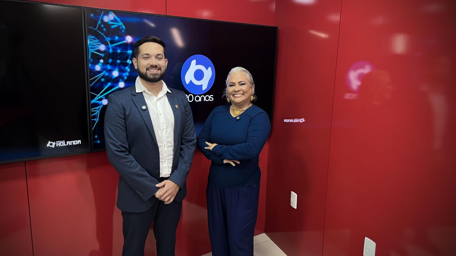 Presen&ccedil;a de Thiago Albuquerque e Ednilza Guedes nos est&uacute;dios do Portal do Holanda. Produ&ccedil;&atilde;o: Andr&eacute; Prot&aacute;zio e Paulo Rabelo.