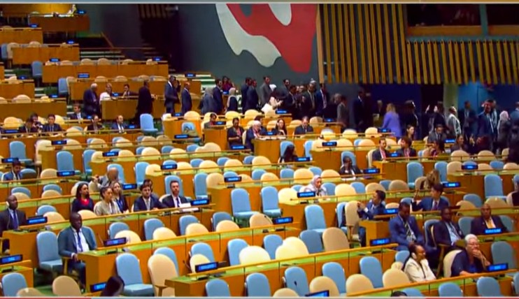 Delega&ccedil;&otilde;es de v&aacute;rios pa&iacute;ses sa&iacute;ram - Foto: Reprodu&ccedil;&atilde;o CNN