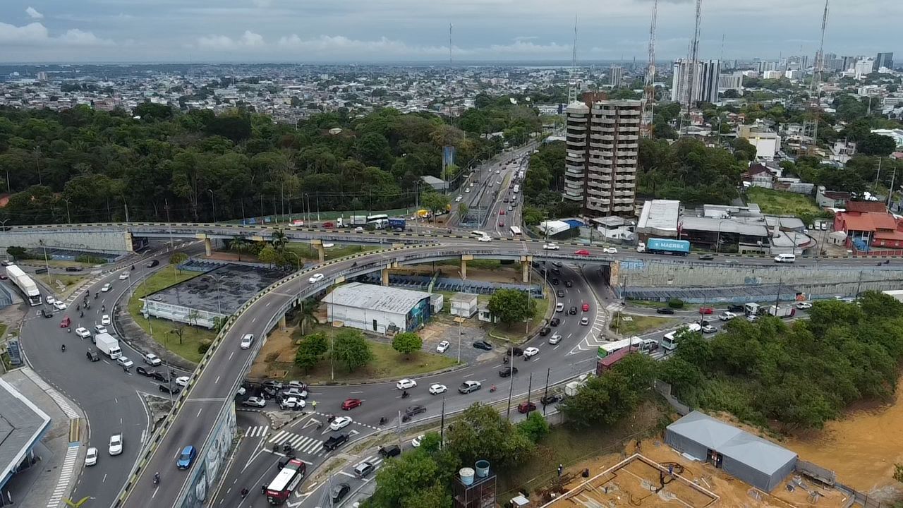 Tr&acirc;nsito em Manaus - Foto: Jander Robson/Portal do Holanda