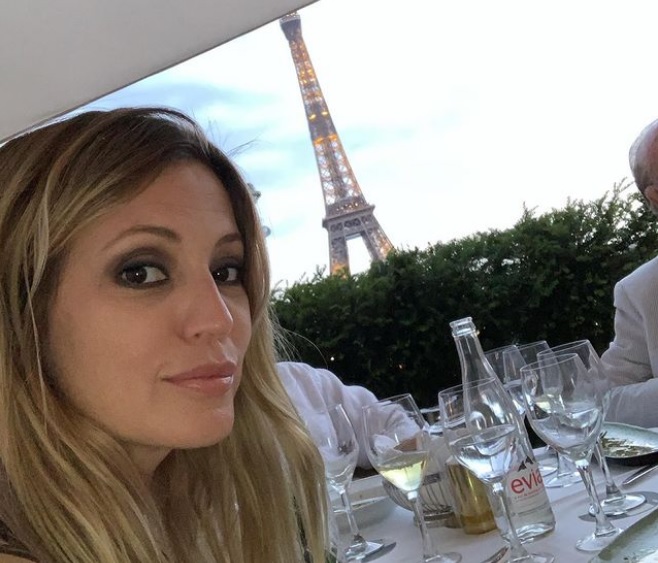 Patr&iacute;cia mora em Paris com o marido e os filhos. Foto: Instagram