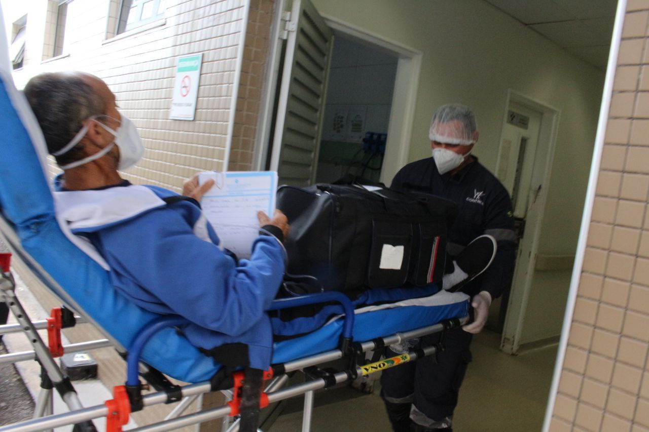 Paciente chegando em Manaus - Foto: Divulga&ccedil;&atilde;o/ Secom