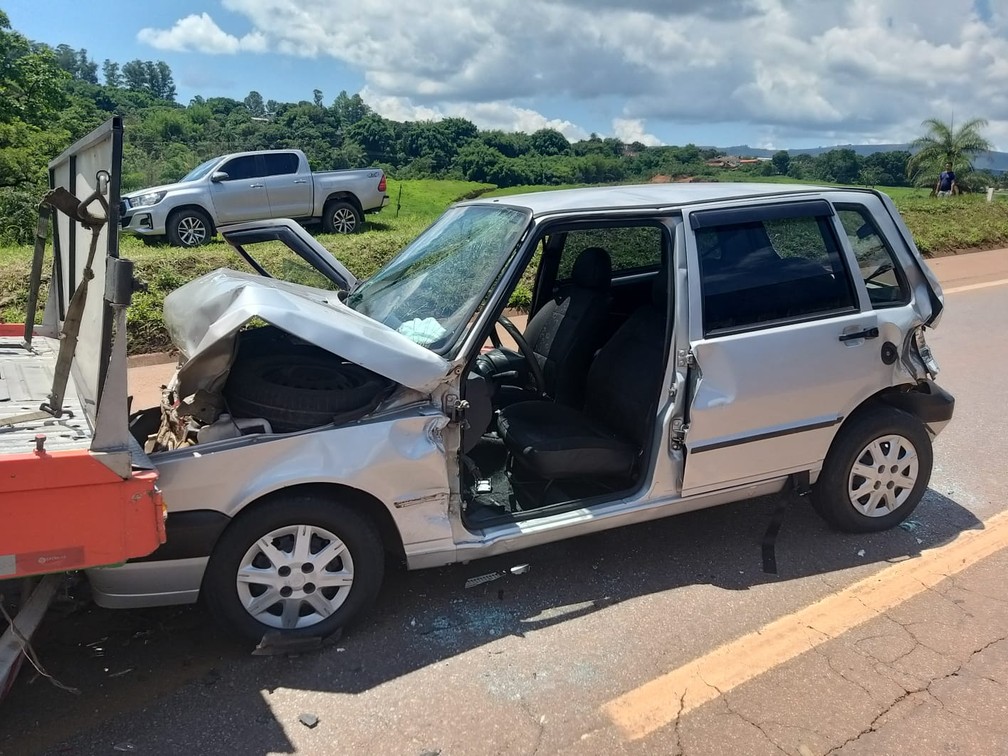Engavetamento com 12 ve&iacute;culos na rodovia Fern&atilde;o Dias (BR-381), em Minas. &mdash; Foto: Elton Lopes / TV Globo