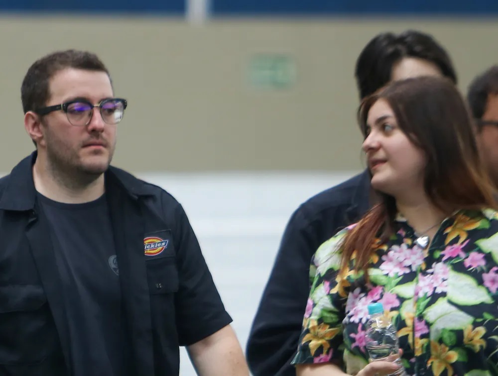 Os filhos Nina e Mike