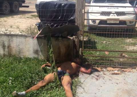  Assassinado com tiro nas axilas e jogado na Prainha