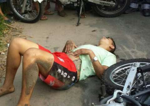 Dois bandidos  feridos durante assalto frustrado a estudante