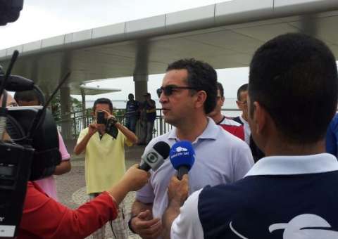 Jornalistas se unem na Ponta Negra em defesa da profissão