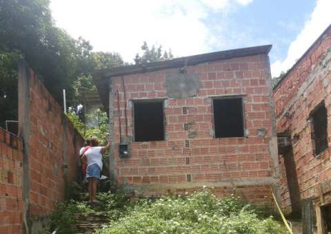 Homem é encontrado em estado de decomposição em Manaus