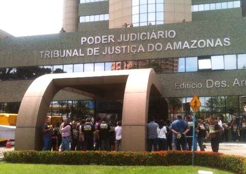 Funcionários do Tribunal de Justiça do Amazonas entram em greve