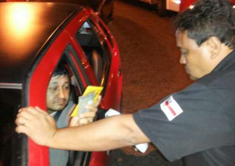 120 motoristas são autuados em uma única noite