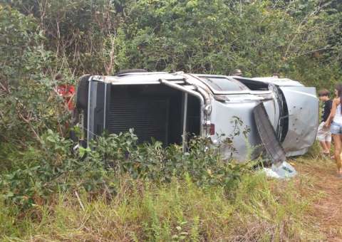 Carro capota na BR 174 matando coronel reformado da Polícia Militar