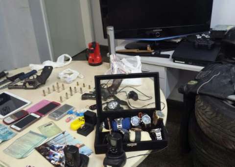 Depósito para objetos roubados é descoberto em Manaus