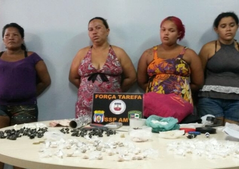 Mulheres são presas com mais de 200 trouxinhas na Zona Leste