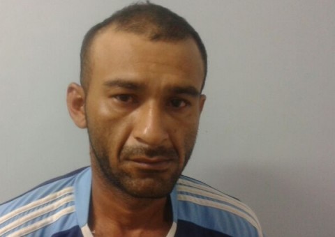   Homem que matou amigo a facadas por causa de dívida de R$ 10 é preso