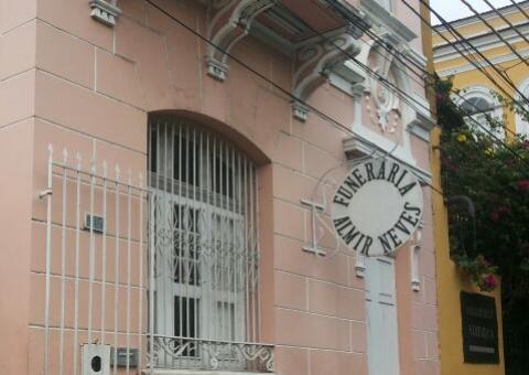 Jornalista Maria Fernanda é velada no Centro de Manaus