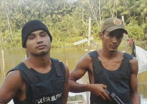 Bandidos deixam celular cair em fuga e polícia divulga fotos comprometedoras