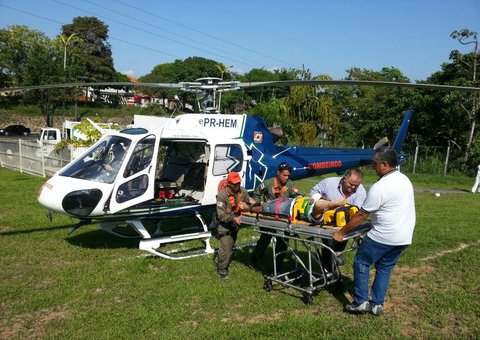 Motorista fica preso nas ferragens em acidente na BR-174