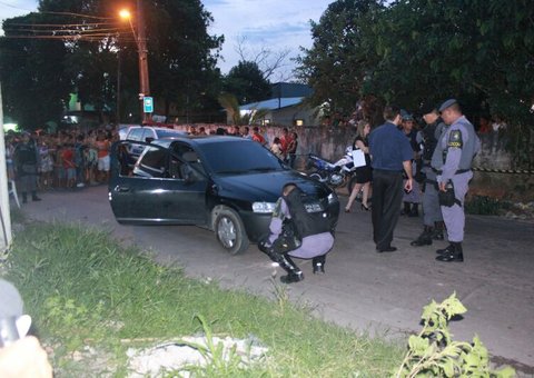 Homem é assassinado com tiro na cabeça próximo ao Cecomiz