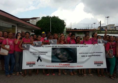 Jovem assassinada com 10 tiros por parceiro é lembrada no dia da lei Maria da Penha