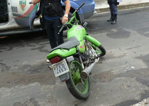Homem que comprou moto roubada vai preso em Manaus