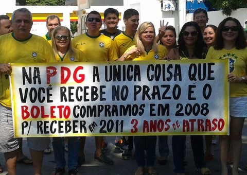 Compradores acusam PDG de atrasar entrega de apartamentos há mais de 3 anos