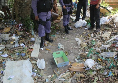 Crianças encontram feto enquanto brincavam em quintal de Manaus