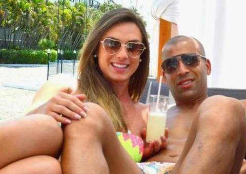 Emerson Sheik fala sobre relação com Nicole Bahls: "Não era namoro"