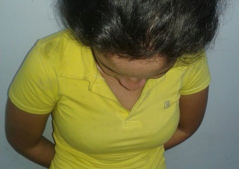 Mulher é flagrada tentando entrar com maconha em presídio de Manaus