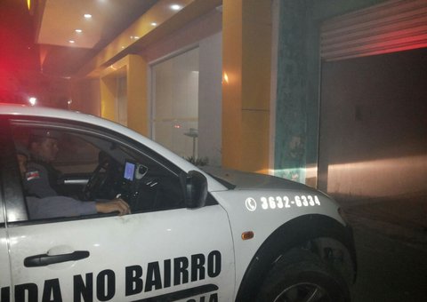 Ladrões ficam ousados, explodem caixa do Banco do Brasil mas policia impede assalto