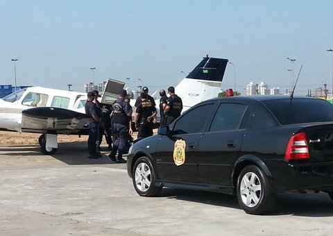 Polícia Federal cerca aeroclube para coibir envio de dinheiro ilegal de campanha