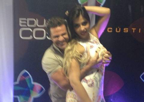 Candidatas a "Gata do Brasil" brigam por cantor Eduardo Costa