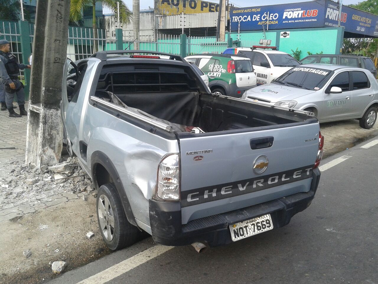 Colisão na Cidade Nova deixa três feridos