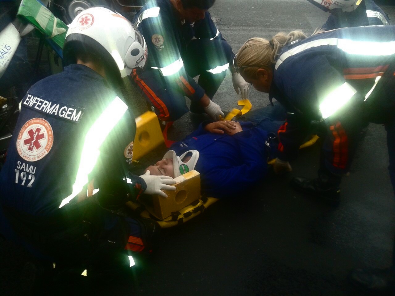 Acidente de trânsito deixa uma pessoa ferida na Zona Leste