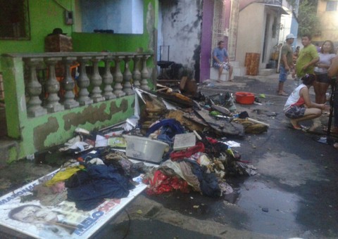 Incêndio deixa uma pessoa com queimaduras de segundo grau